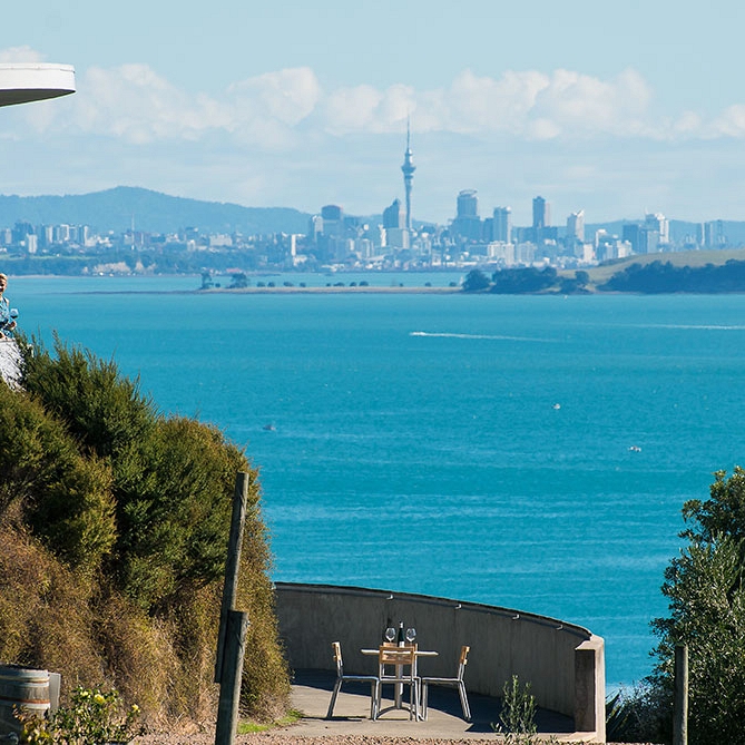 Wine Tasting on Waiheke Island - Book Your Trip to New Zealand - New Zealand Travel Agency