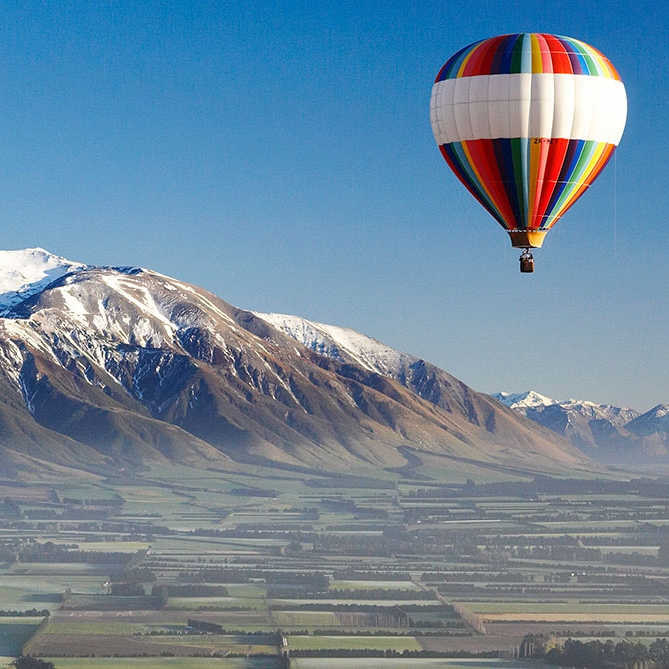 Hot Air Balloon Over the Canterbury Plains - Book Your Trip to New Zealand - New Zealand Travel Agency