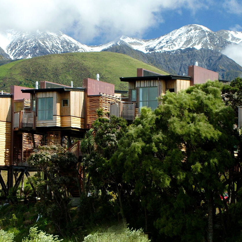 Indulgent Escape: New Zealand Luxury Vacation - Hapuku Lodge Luxury Treehouses