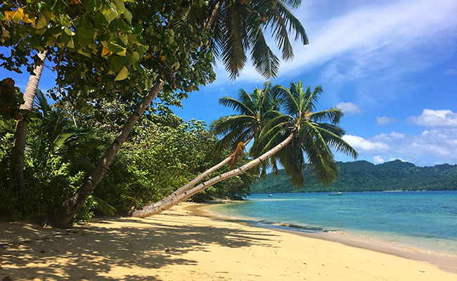 Beaches of Matangi - Vanessa Massey - Places to See in Fiji