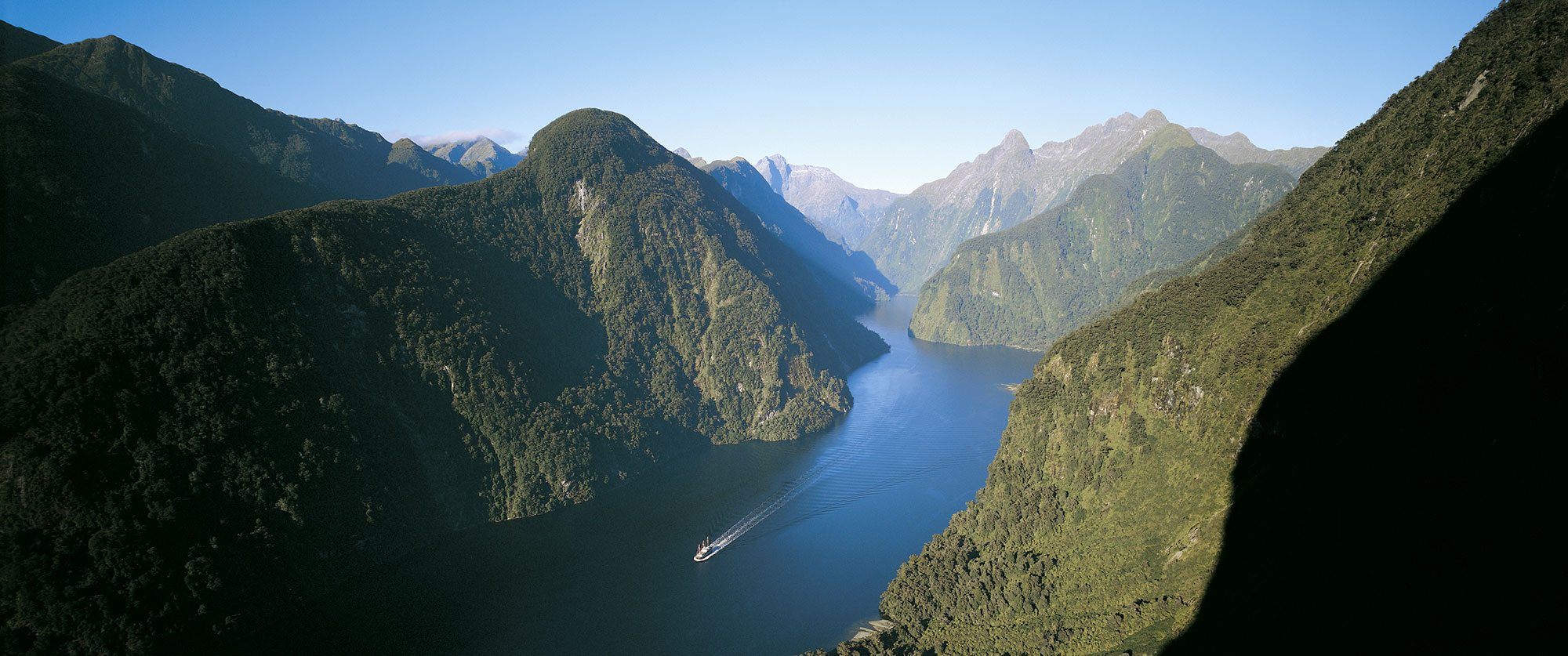 New Zealand Beach Resorts Package - Doubtful Sound