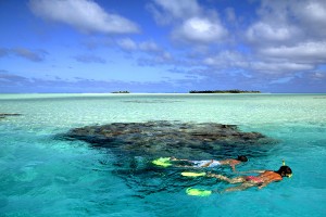 sm-sun-snorkel-cooks-lagoon-aitutaki-900x600